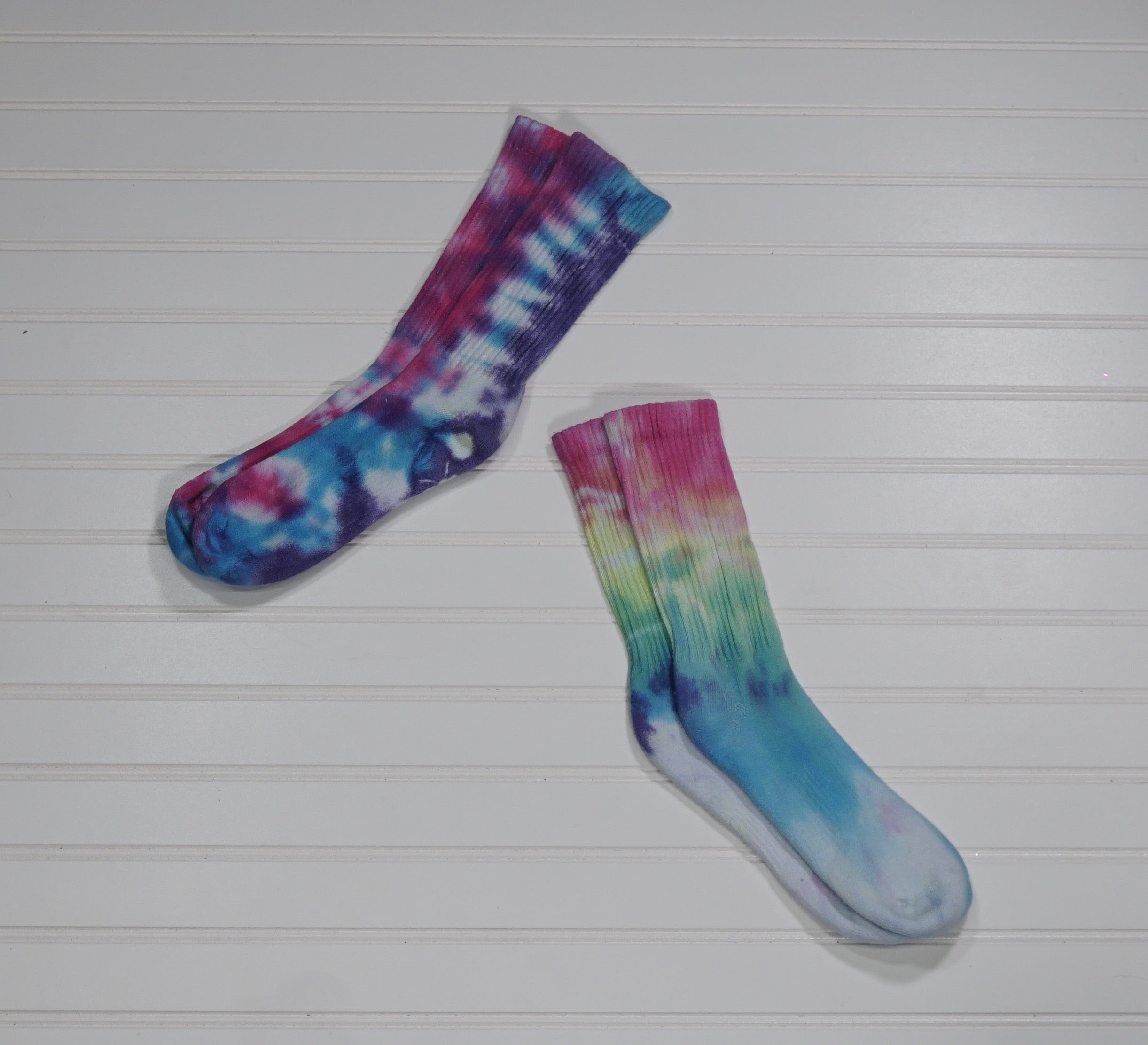 Tie-dye socks – TheSnortLifeSinglets