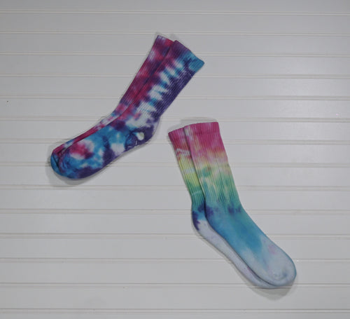 Tie-dye socks